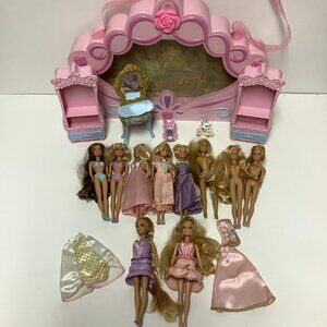 Mattel Barbie Mini Kingdom Lot Pink Carrying Case Armoire 10 Princess Dolls READ